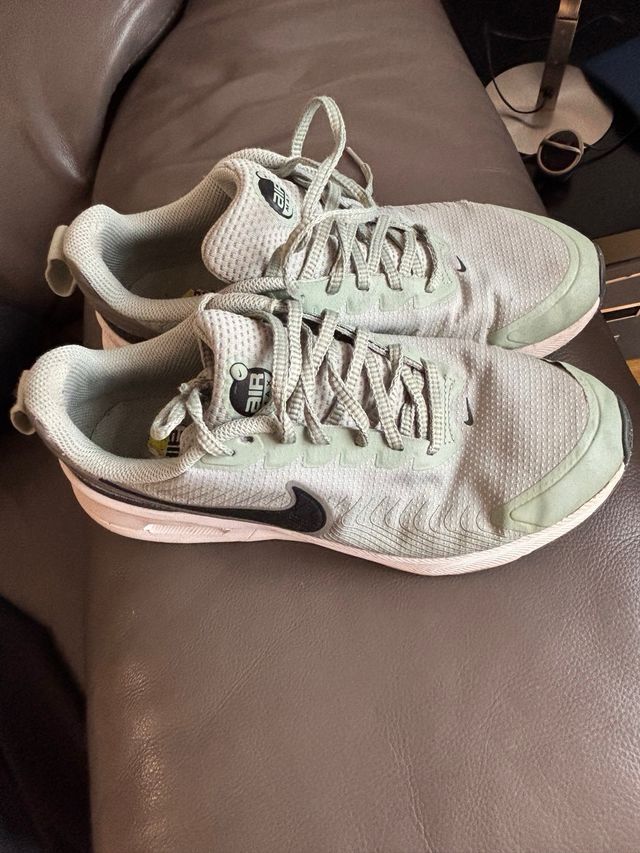 Nike Air Max Talla 41 Verde Pastel