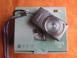 Fotocamera con zoom ottico Canon IXUS 8x