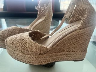 Alpargatas CORINA beige casi nuevas