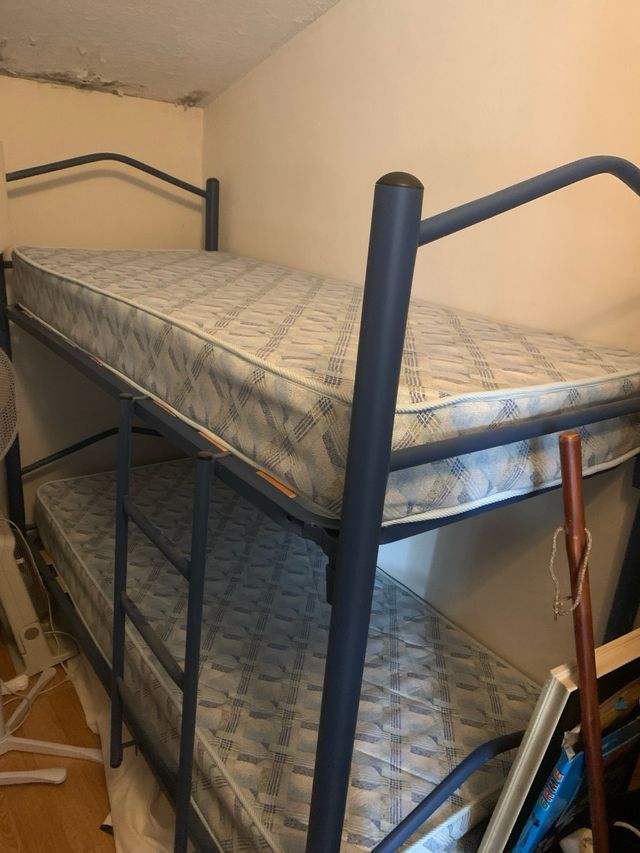 Literas con colchones incluidos
sin uso, está nuev