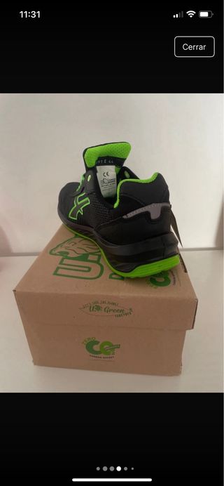 U. Power Zapatillas Negras y Verdes