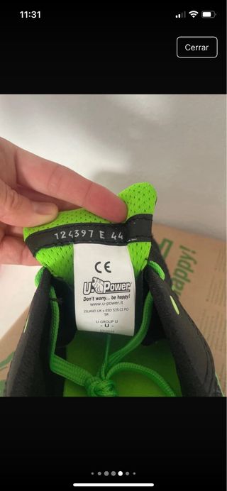 U. Power Zapatillas Negras y Verdes