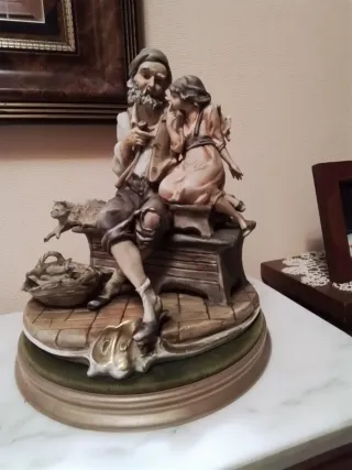 Porcelana Capodimonte Pescador e Hija