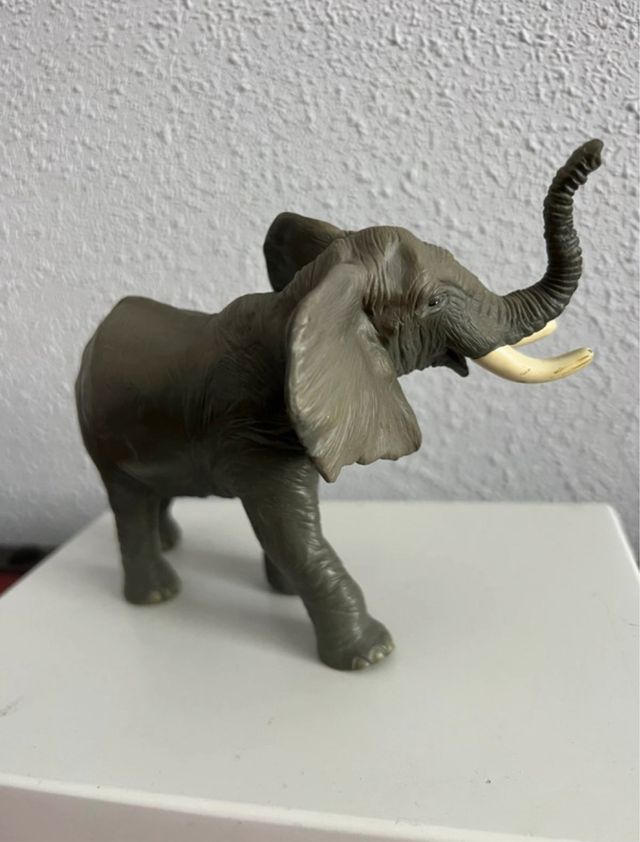 Papo Figura Elefante Trompeteando 50041 2006