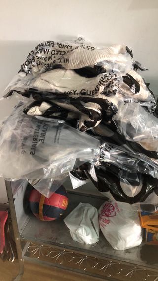 Lote 20 pantalones ASOS pinzas beige y negro