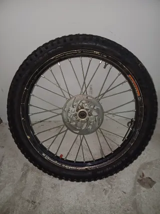 Rueda Delantera D.I.D Trial