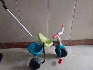 Triciclo infantil para niño