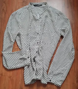 Blusa Zara lunares mujer