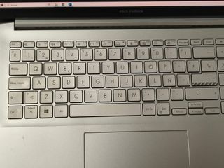 Portátil Asus Vivobook M3500 RTX 3050 16GB 1TB SSD