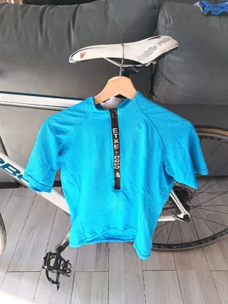 Maillot Etxeondo Talla M Azul en perfecto estado