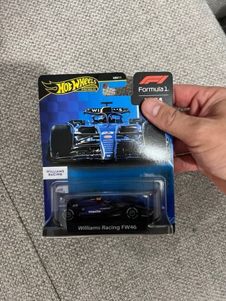 Hot Wheels Premium F1 Sauber sin abrir