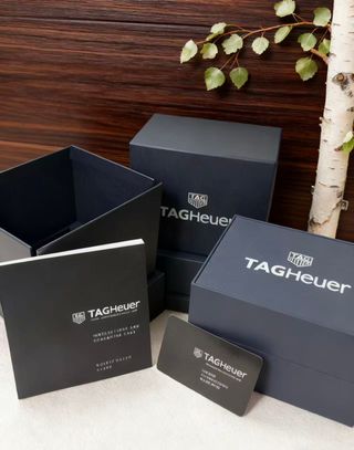 Caja de reloj TAG Heuer negra