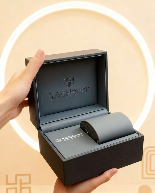 Caja de reloj TAG Heuer negra