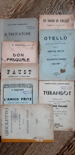 Antichi libretti d'opera lirica