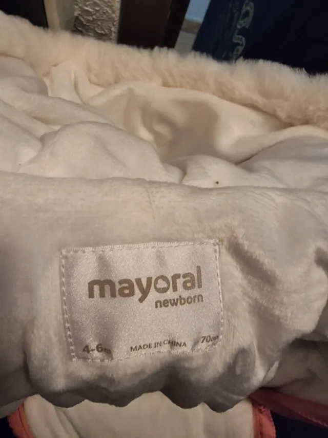 Buzo Mayoral rosa colorete con capucha