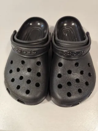 Zapatillas Crocs Niñ@ Negras talla 33-34