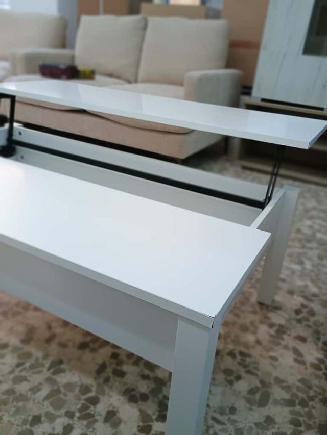 Mesa elevable blanca estilo IKEA