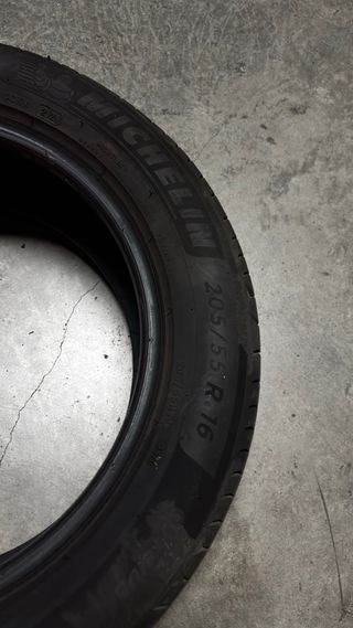 Pareja de neumáticos Michelin 205/55 R16