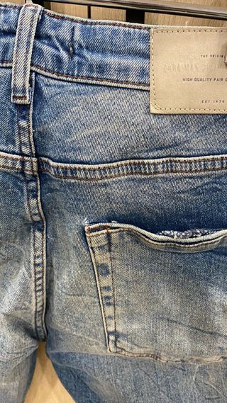 Pantalón vaquero Zara 
