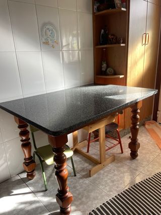 Mesa cocina mármol y madera
