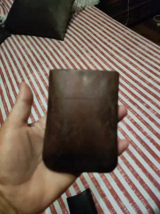 Petaca de cuero para tabaco