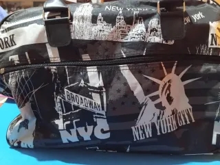 Bolsa de viaje New York con estampado y ruedas 