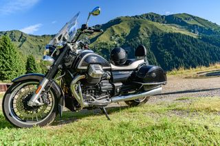 Moto Guzzi 1400 Touring