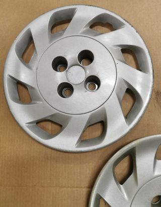 (87) Tapacubos 14" Fiat Punto originales 