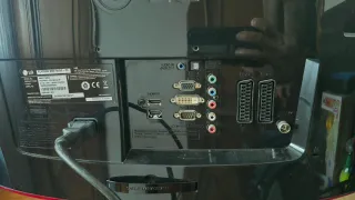 Monitor TV nero Full HD LG 22