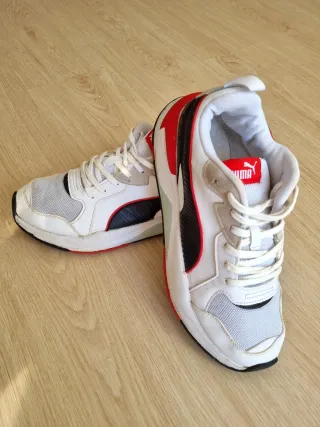 Zapatillas Puma Hombre Blancas y Rojas