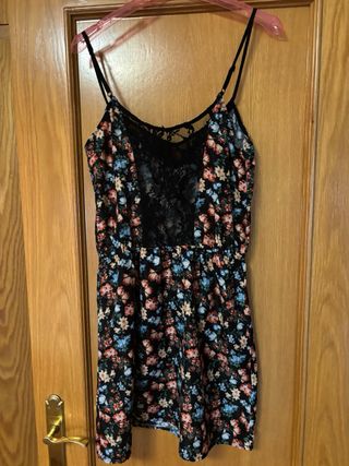 Vestido lencero negro floral