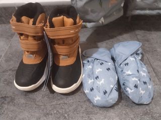 Equipación Nieve Bebé: Mono y Botas