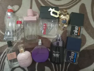 Set di bottiglie di profumo vuote per donna e uomo