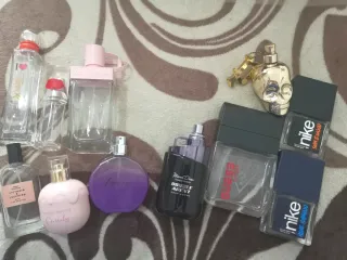 Set di bottiglie di profumo vuote per donna e uomo