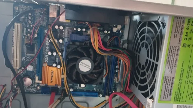 Ordenador Torre PC Negra