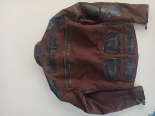 Giubbotto invernale marrone con inserti neri
