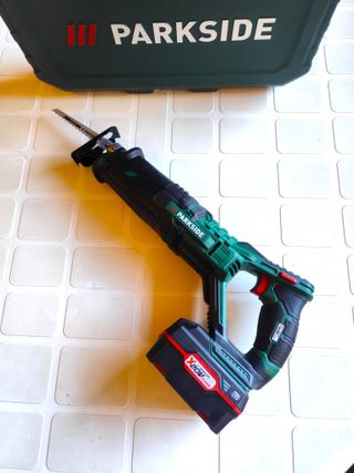 Sierra sable 20v PARKSIDE+Batería 4A+Cargador 4,5A