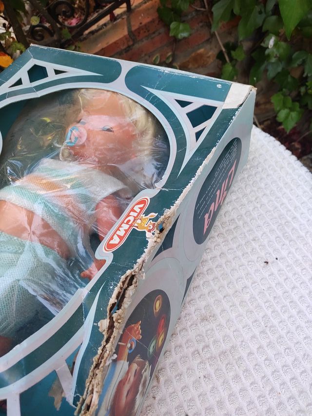 Muñeca Vicma Lina con caja