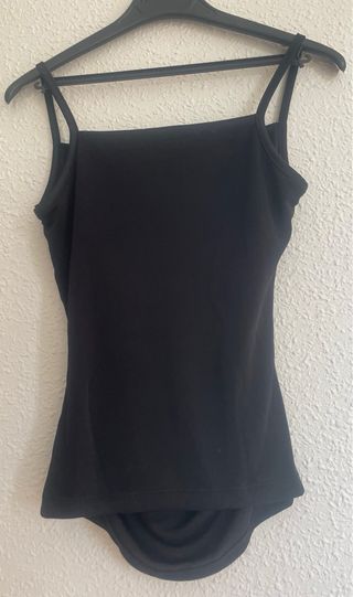 Camiseta tirantes finos negra
