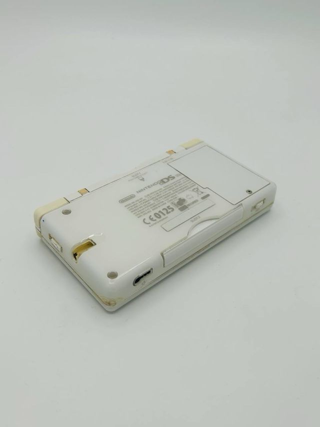 Nintendo DS Bianco con R4 e Giochi – Funzionante