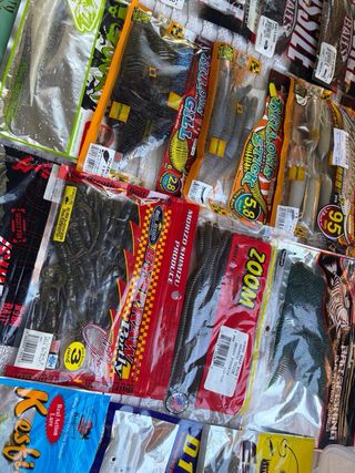 Lote vinilos pesca variados 22 bolsas