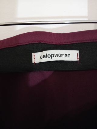 Falda midi rosa oscuro