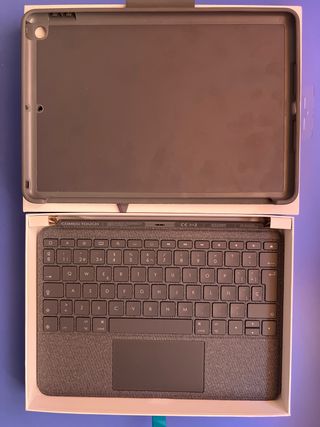 Funda Teclado Logitech Combo Touch iPad .