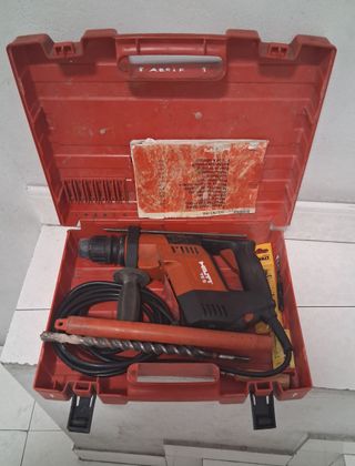 Taladro HILTI TE5 SDS 500W con maletín mas 5 broca