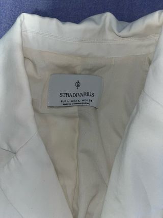 Blazer corto Stradivarius Talla L