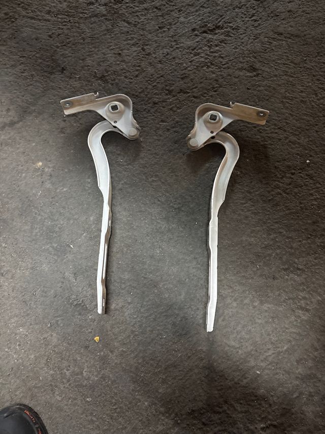 Bisagras Capó Citroën Berlingo 2020