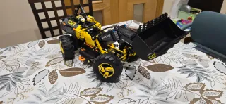 Escavatore LEGO Technic Volvo 42081