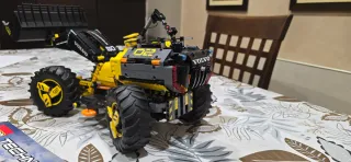 Escavatore LEGO Technic Volvo 42081