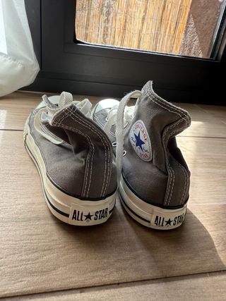 Converse grises talla 35