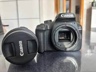 Canon EOS 4000D Cámara Réflex con objetivo 